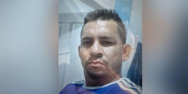 Em Coari, dupla é presa após matar homem com golpes de faca