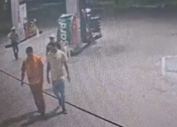 Vídeo: Bandidos conseguem roubar cofre de posto na Cidade Nova e fugir tranquilamente