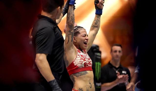 Amazonense ‘Ketlen Esquentadinha’ surpreende e vence mexicana no UFC
