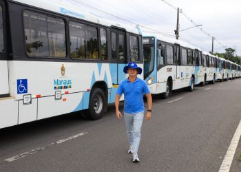 Novos ônibus possuem tecnologia que reduz em 70% emissão de gases poluentes ao meio ambiente