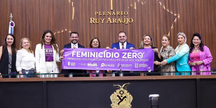 Presidente Roberto Cidade e ministra das Mulheres, Aparecida Gonçalves, reforçam iniciativas de combate ao feminicídio no Amazonas