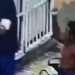 Na cadeira de rodas, homem fura policial pelas costas;  veja o vídeo