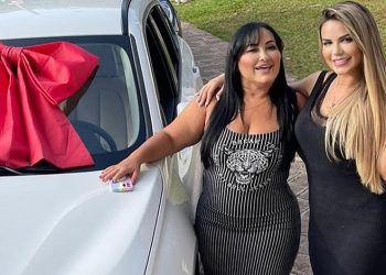 ‘Lili canta’ e Deolane Bezerra vai usar tornozeleira eletrônica, mas mãe permanece presa