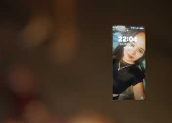 Veja: Mototaxista e passageira se ferem gravemente ao colidirem com carreta em Manaus