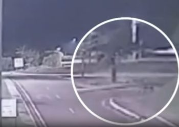 Veja o vídeo do momento em que motoqueiro bate e m0rre sem capacete no Amazonas 