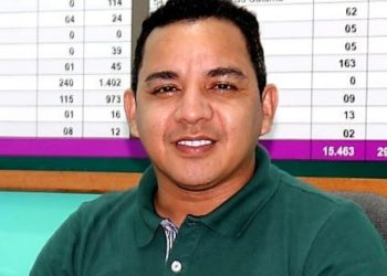 Bandidos atacam e @gridem secretário de Cultura na Ponte Rio Negro