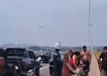 Vídeo: Homem recebe orações e desiste de se j0g@r da Ponte Rio Negro