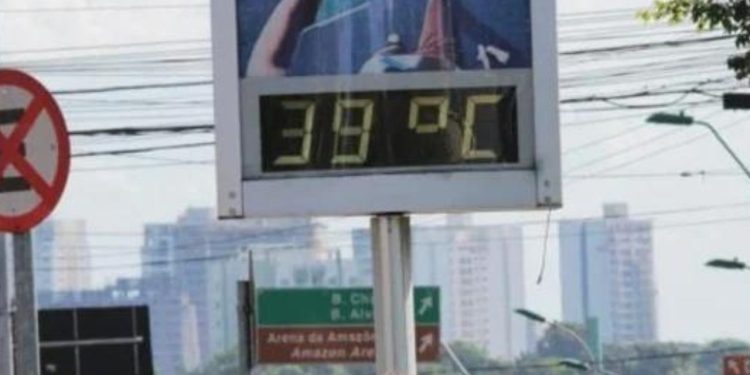 Chegando a 39º C, Manaus bate recorde de calor pelo segundo dia consecutivo