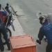 Assaltante aparece em vídeo pulando da moto para assaltar estudante no Colônia Terra Nova