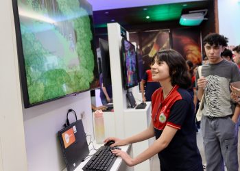 Estudantes do Ensino Básico se aproximam do mercado dos jogos eletrônicos no SBGames 2024