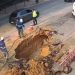 Vídeo: cratera se abre no Adrianópolis e deixa bairros sem água em Manaus