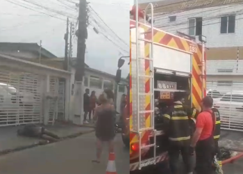 Vídeos: Bêbado, homem vai preso ao colocar fogo em apartamento no Japiim