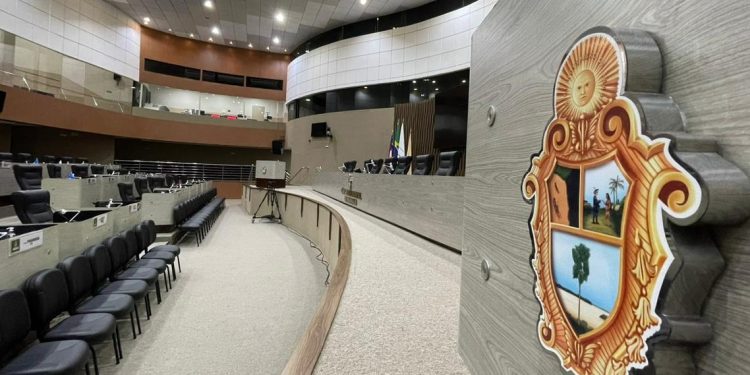 Confira a lista dos 41 vereadores eleitos de Manaus