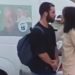 Vídeo mostra mulher ameaçand0 o ex com f@ca caso ele não volte para ela
