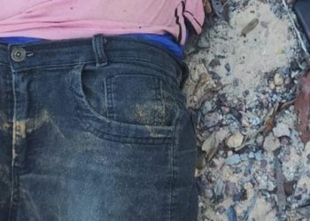 Homem é encontrado sem vida e com o celular ao lado do corpo no Amazonas 