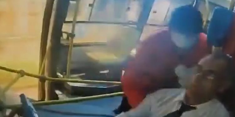 Vídeo: marido m@ta motora a facadas após descobrir que era corno 