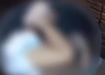 Bebê de 2 anos m0rre afogado dentro de balde em casa