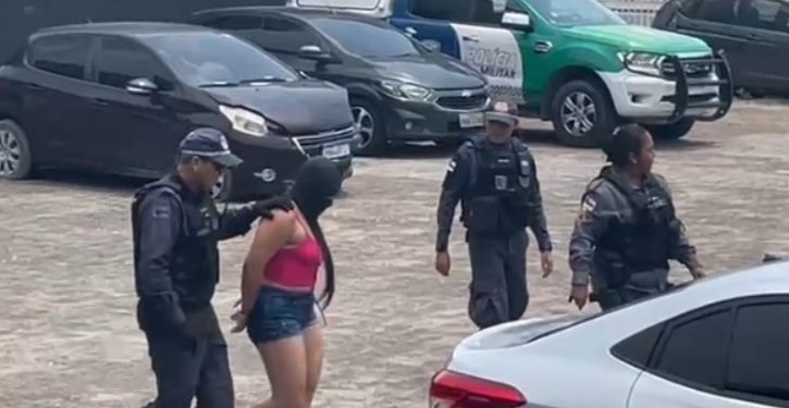 Mulher invade casa de madrugada e sequestra vítima de 17 anos em Manaus