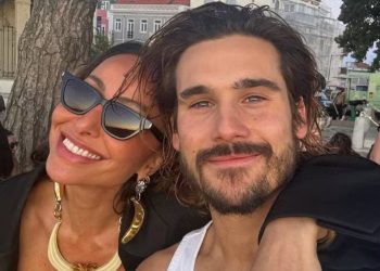 Após relações 50 vezes por semana, Sabrina Sato revela estar grávida de Nicolas Prattes
