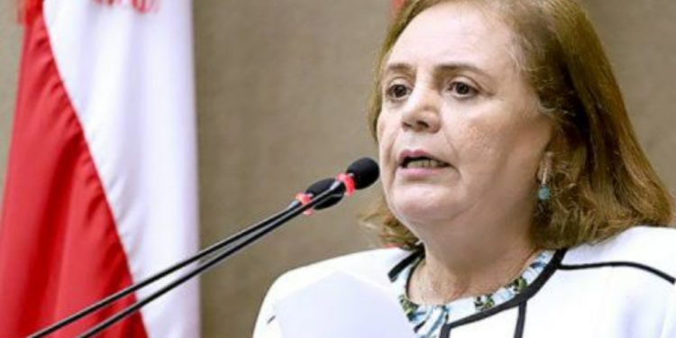 Reprovada nas urnas como deputada, Terezinha Ruiz quer ser vereadora