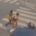 Vídeo: Mulher não aceita o término e tenta mat@r o marido no meio da rua com uma faca