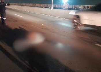 Vídeo: Homem tenta atravessar a rua correndo e morre atropelado na Ponte do Rio Negro