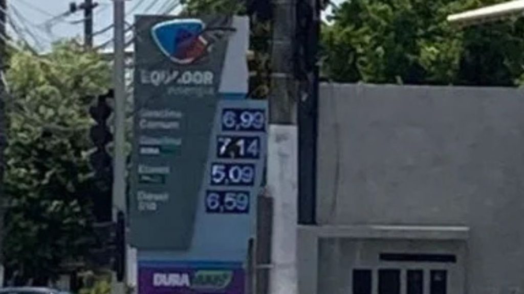 Gasolina em Manaus aumenta novamente e chega a R$ 6,99 nos postos