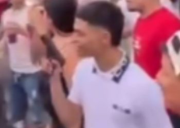 Vídeo: Polícia procura por jovem que foi flagrado dançando com arma na mão em Manaus