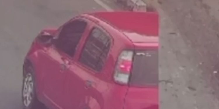 Trio que usava Fiat Uno para assaltar em Manaus é preso após vítima reagir e denunciar; veja o vídeo
