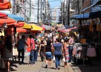 Confira o horário de funcionamento do comércio durante aniversário de Manaus