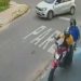Criminosos aproveitam trabalhadores na parada de ônibus para roubá-los no Alvorada; veja o vídeo