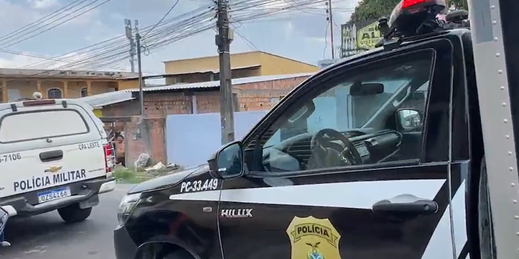 Marido encontra esposa m0rt@ com hemat0mas dentro de casa no Zumbi