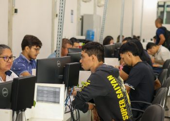 Governo do Amazonas divulga 136 vagas de emprego para esta segunda-feira (17)
