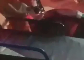 Motociclista c0lide em carro em Presidente Figueiredo e não resiste aos ferimentos