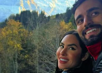 Isabelle abre álbum de fotos na Europa após noivado com Matteus: ‘foi lindo’