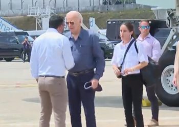 Vídeo: Joe Biden já está em Manaus onde faz visita histórica neste domingo