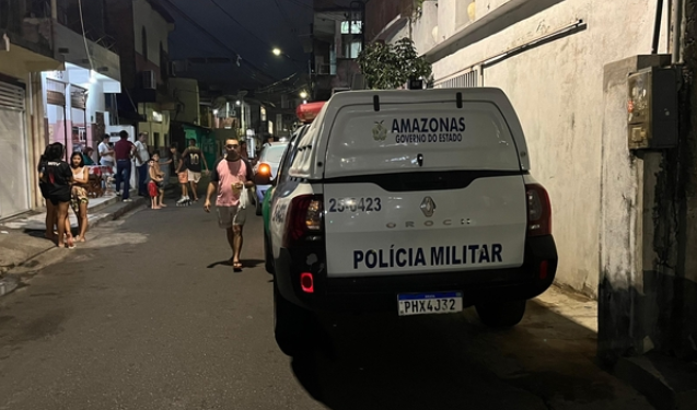 Mãe encontra o filho sem vida dentro de casa no bairro Crespo