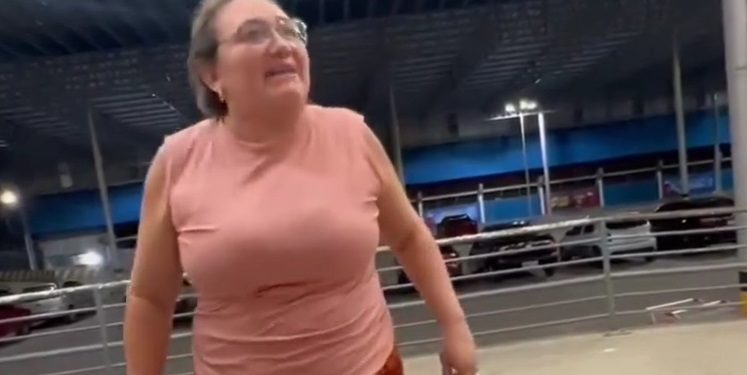 Vídeo: cliente do DB tenta devolver carne coberta de pele e acaba humilhada em Manaus: ‘palhaço’