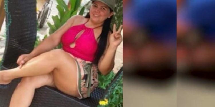 Vídeo: marido escapa da m0rte em acidente de moto e chora sobre o c0rpo da esposa