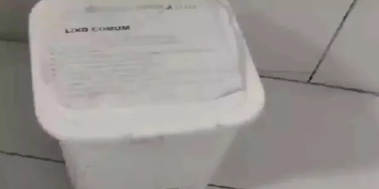 Feto é encontrado dentro de lixeira na Unidade de Pronto Atendimento