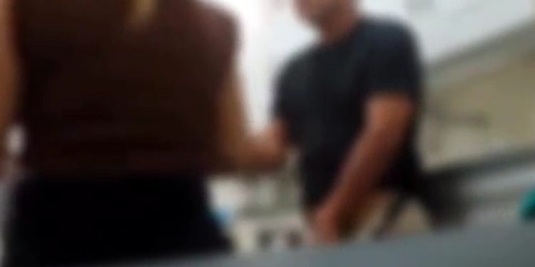 Vídeo mostra médico forçando paciente a segurar o órgão dele no Amazonas