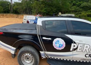 C0rp0 cheio de arames e colocado em estrutura de cama é carb0nizad0 no Tarumã