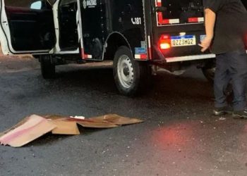 Após escorregar, homem bate a cabeça no meio-fio e m0rr# no Distrito Industrial