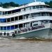 Embarcação é atingida por balsa desgovernada durante temporal no Amazonas