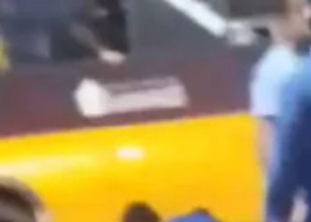 Casal é atingido por carro em alta velocidade na zona leste de Manaus; vídeo