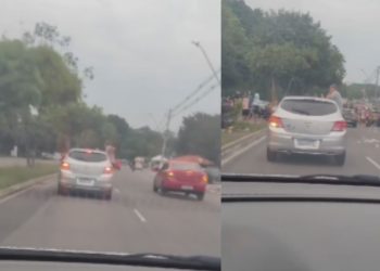 Vídeo: Homem é flagrado sentado na janela de carro em alta velocidade em Manaus: "Quer se amostradinho"