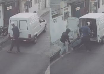 Roubo de moto é registrado por câmera no Japiim; trio carregou moto para dentro de Fiorino