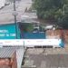 Vídeo: ônibus encalha em rua alagada de Manaus: ‘tentou meter a cara, mas desistiu’