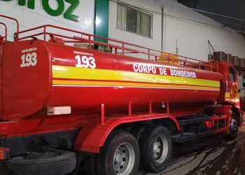 Depois de supermercado, depósito da Loja Queiroz pega f0g0 na Zona Centro-Sul de Manaus