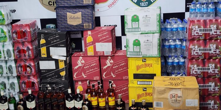 Homem é preso por golpe do falso Pix ao tentar desviar mais de R$ 28 mil para festa do tráfico em Manaus